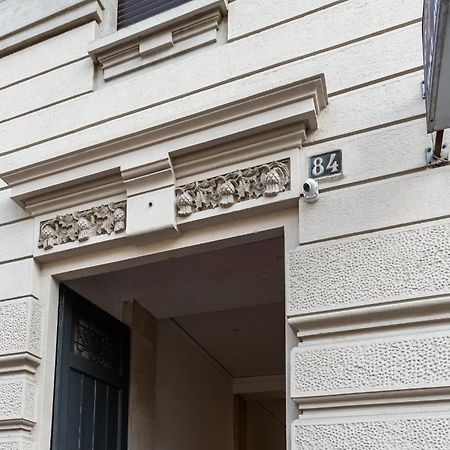 Luxury Apartment - Near Stazione Centrale Milan Exterior photo