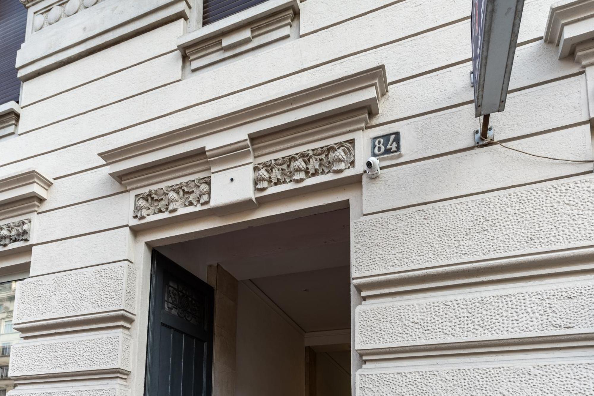 Luxury Apartment - Near Stazione Centrale Milan Exterior photo